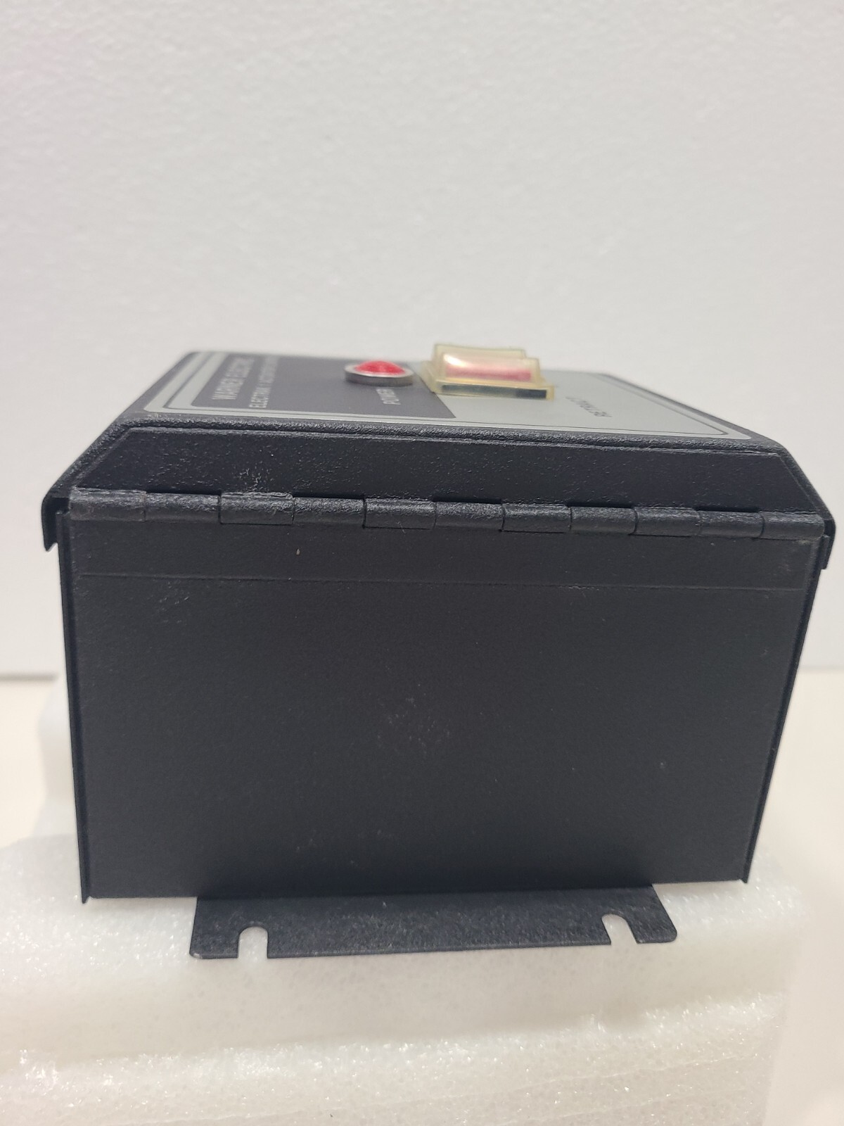 WARNER ELECTRIC MCS-2005 ACTUATOR CONTROL, 120 VAC inp 24 VDC out, NOS/open Box