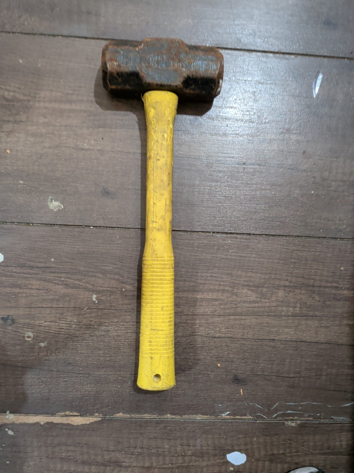 Stanley 4 lb Engineer’s Sledge Hammer 56-204 Yellow Fiberglass Handle