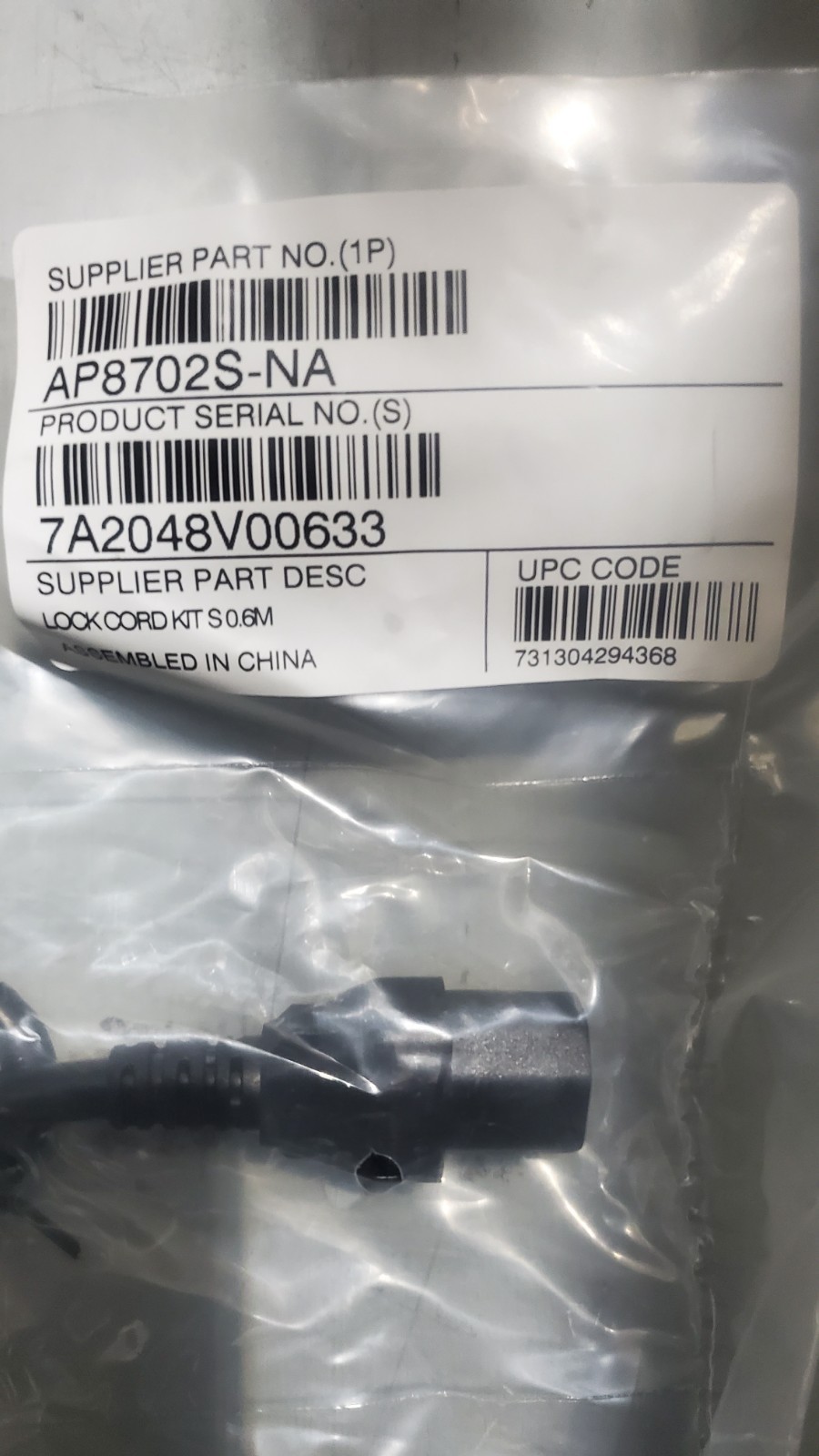 *LOT OF 6* AP8702S-NA LOCKING POWER CORD KIT 0.6M Rack Power Cord