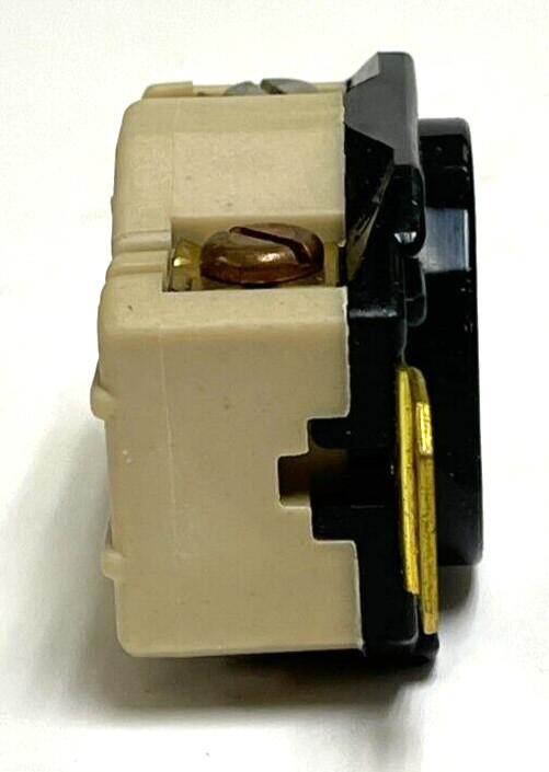 HUBBEL HBL2510 4POLE, 6 WIRE, 20 AMP, 3 PHASE TWIST AND LOCK RECEPTACLE