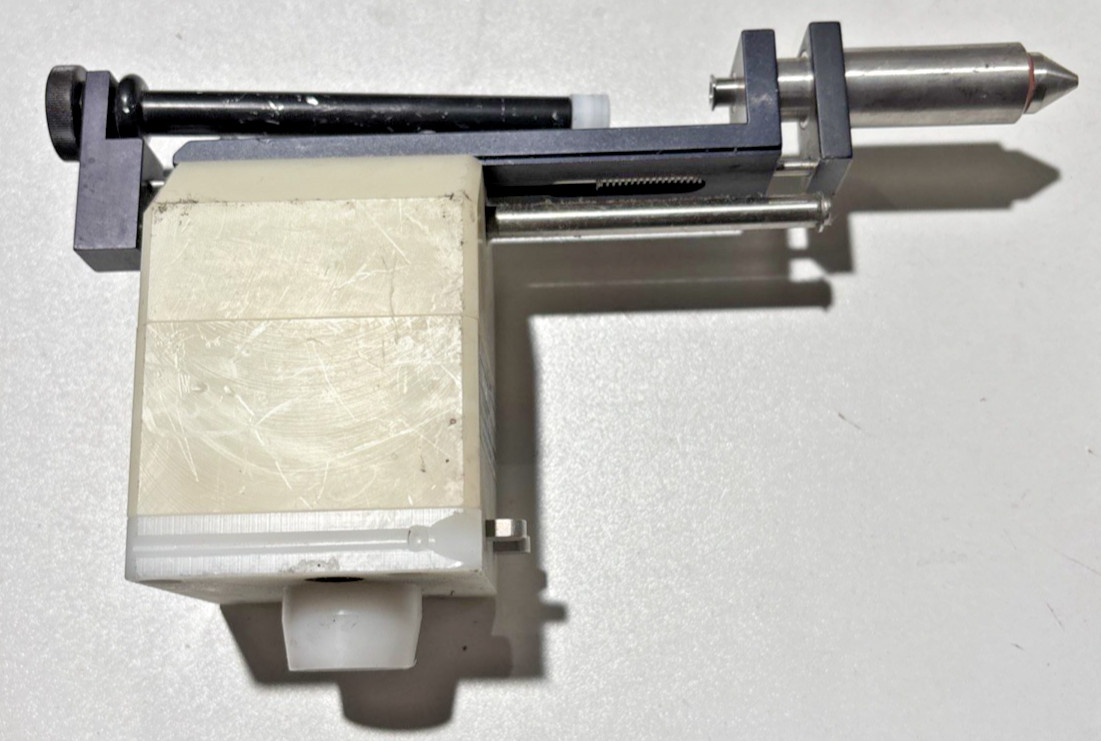 ZYMARK ZP913-1 ROBOTIC INJECTION MOLDING ARM