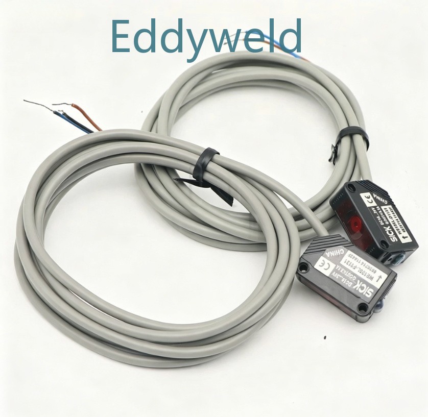 NEW SICK sensor WS/WE100L-F1131 1PCS