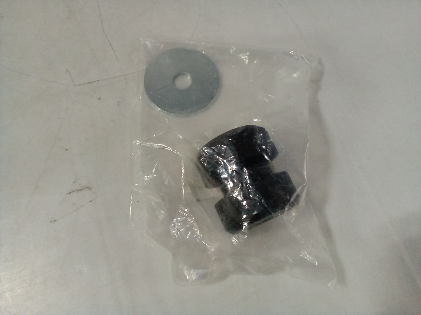 GRAINGER APPROVED 2NPG9 Flr Mnt 2-Pc. Cntr Bnded Vibration Isltr 2NPG9