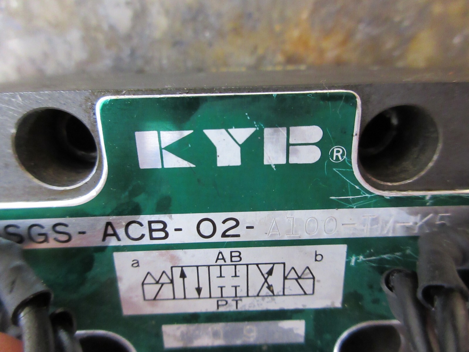 KYB VALVE DSGS-ACB-02-A100-TM-K5 MAZAK MULTIPLEX 610 EACH 1