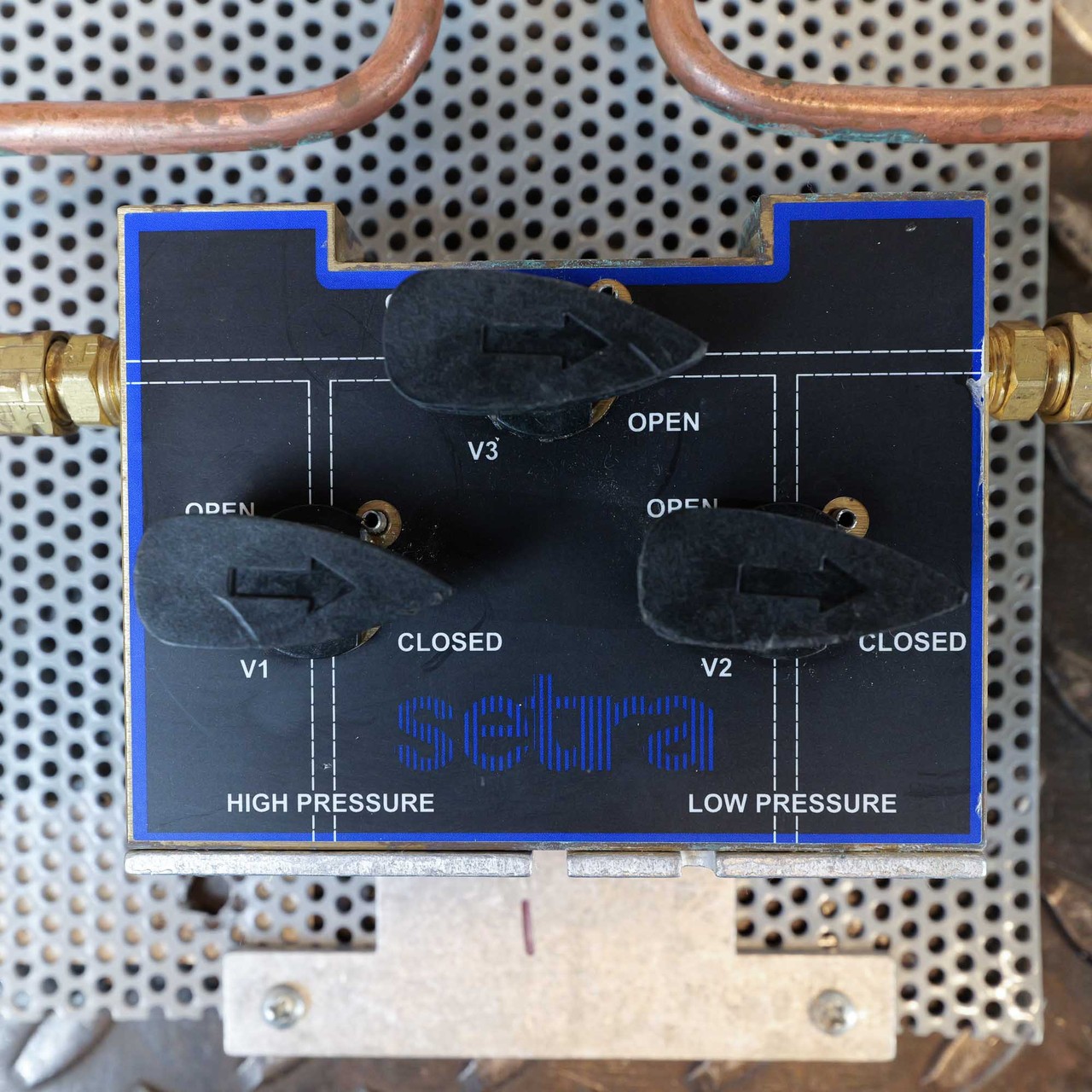 Setra 231MS1 Multi-Sense Wet Differential Pressure Transducer with Manifold