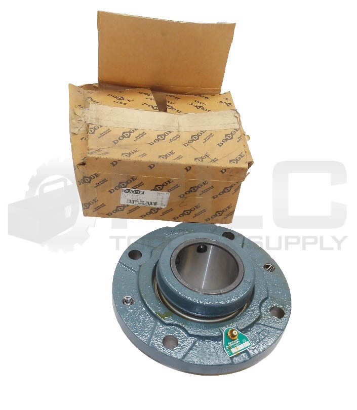 NEW DODGE 070657 PILOTED FLANGE BEARING 2-15/16″ FC-S2-215R *READ*