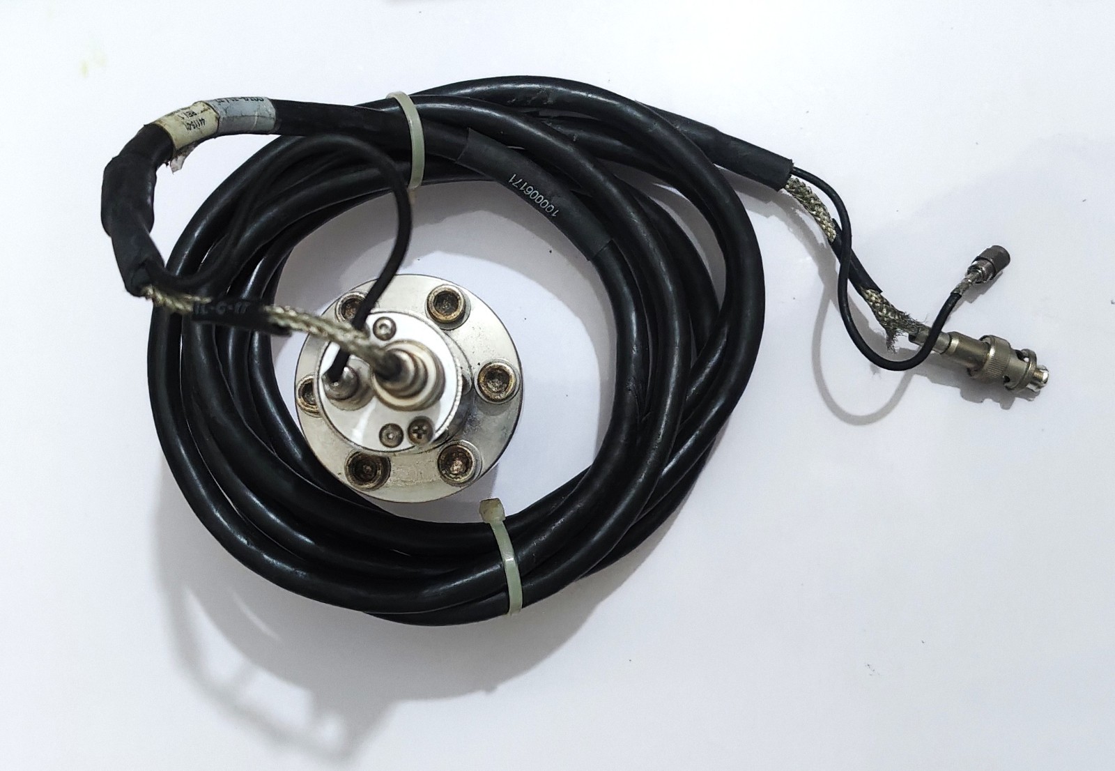 MKS HPS COLD CATHODE MAGNETIC VACUUM / PRESSURE SENSOR