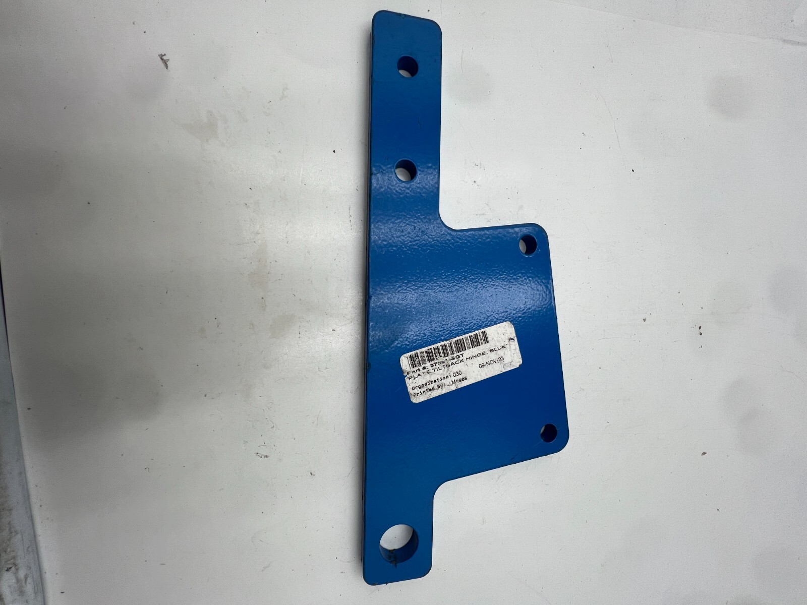 Genuine Terex Plate Tiltback Hinge 37681-SGT 11″ x 4 1/2″ x 4″ x 5″ Blue