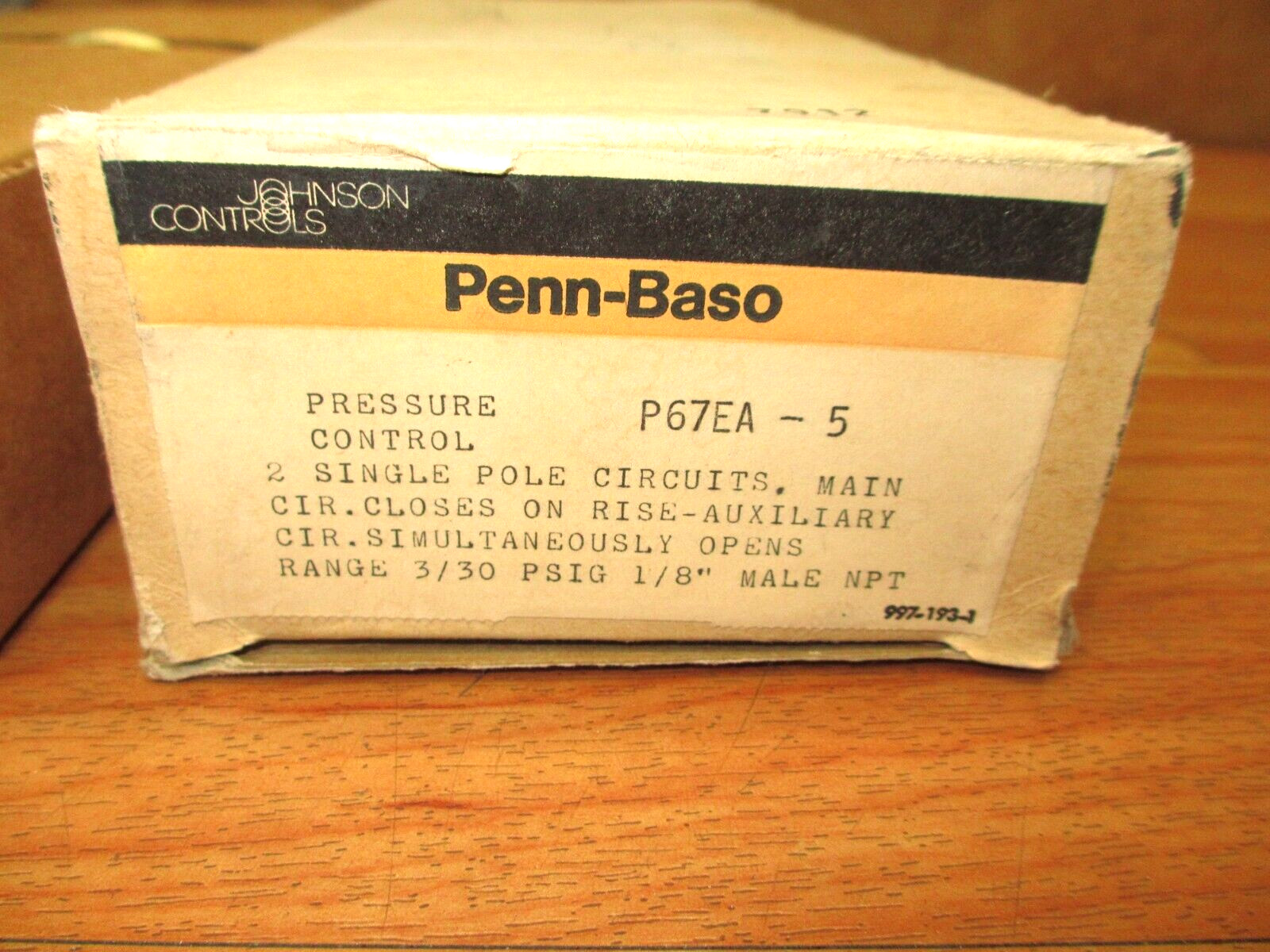 Johnson Controls P67EA-5 *NEW* Penn-Baso Pressure Control
