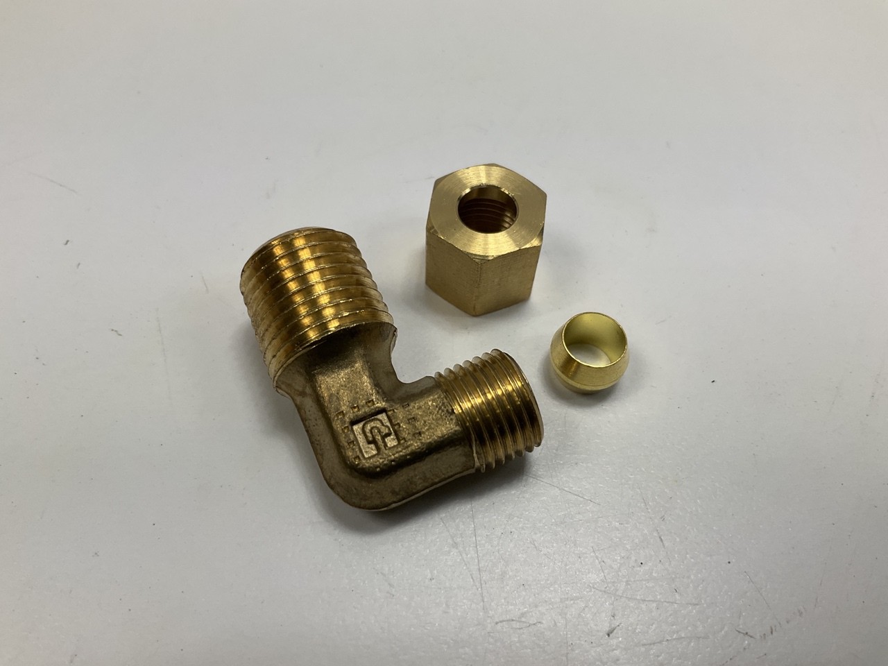 Edelmann 168440 Compression Male Elbow Fitting 1/4″ Tube X 1/4″ Pipe