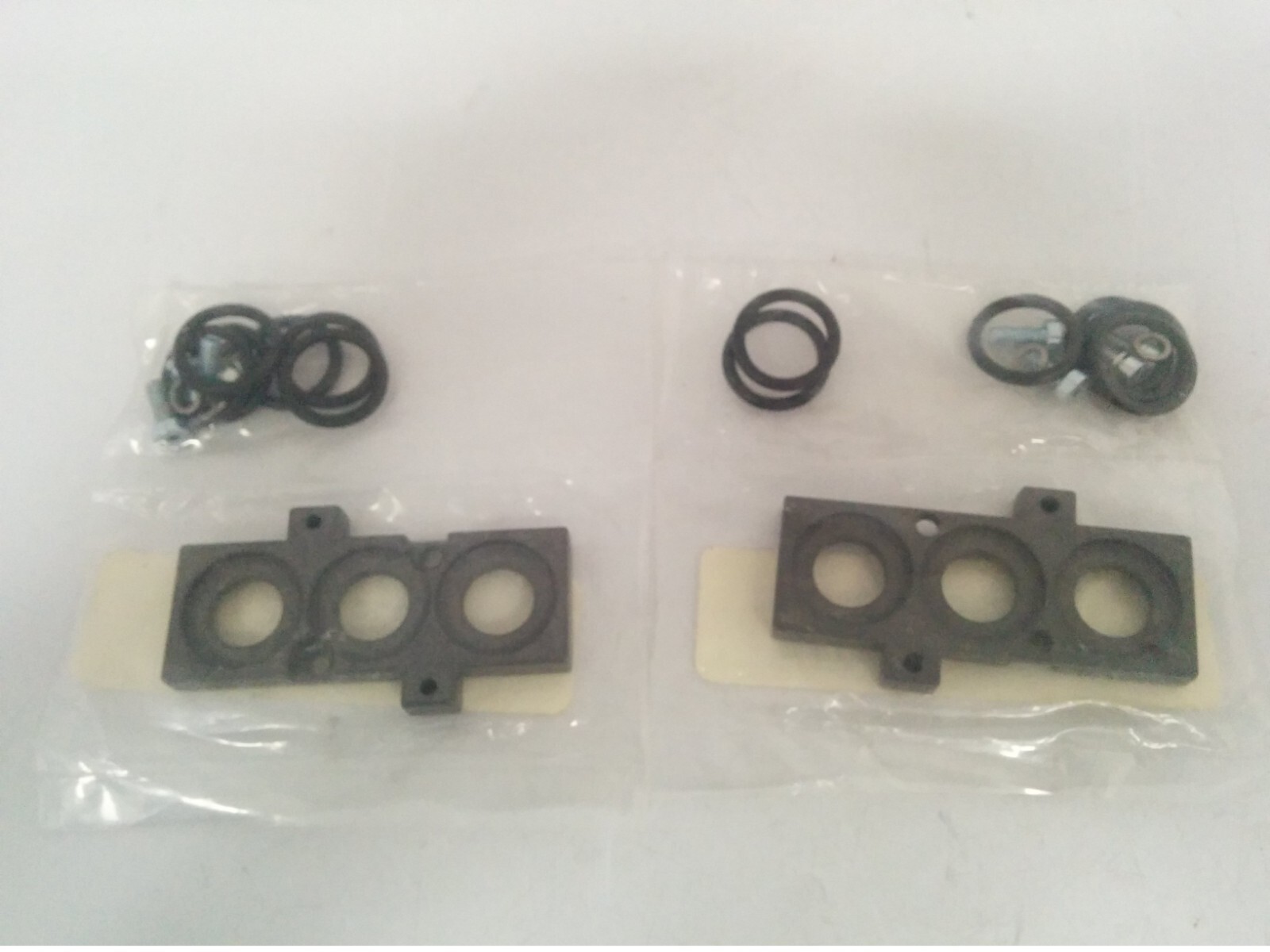 239-312 MOUNTING ADAPTER KIT (LOT OF 2) NIB