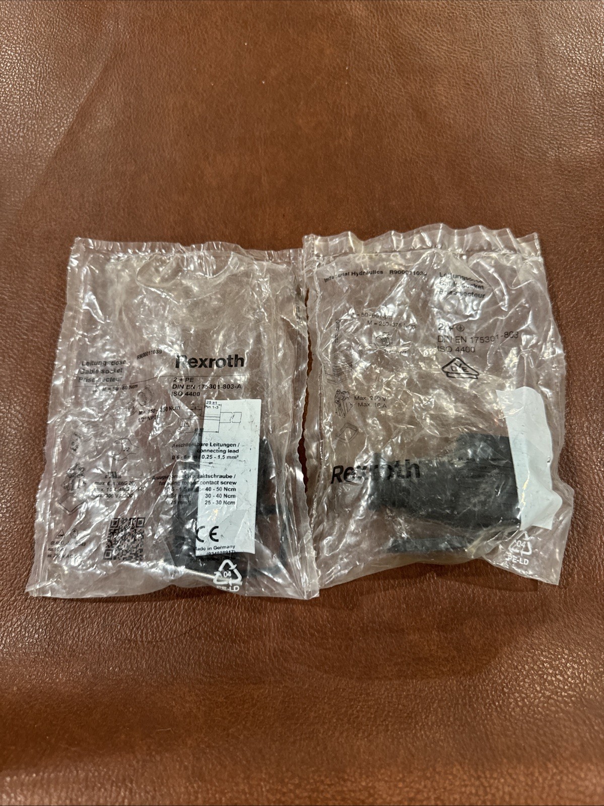 Lot of 2 Rexroth Bosch R900011039 Plug-In Connector Cable Socket ISO 4400