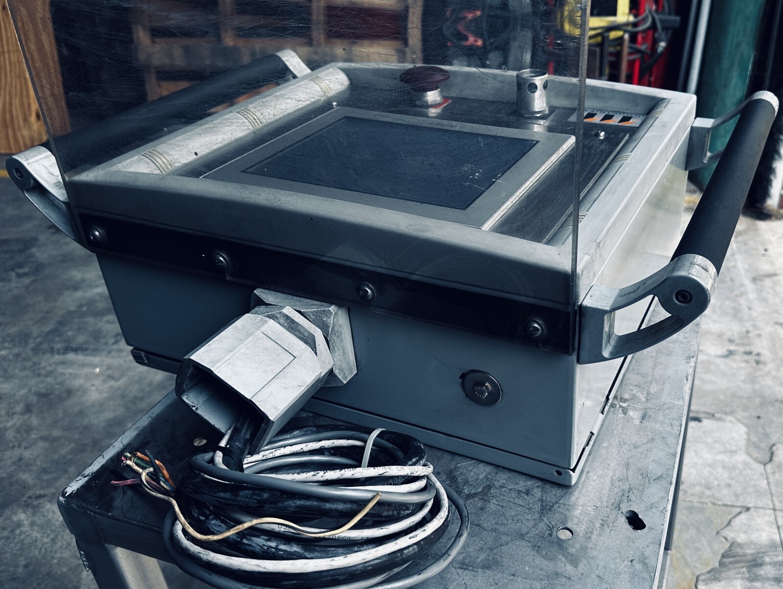 Pro-face GP-4501T HMI panel with Hoffman HMI station with 2 Pendent arms