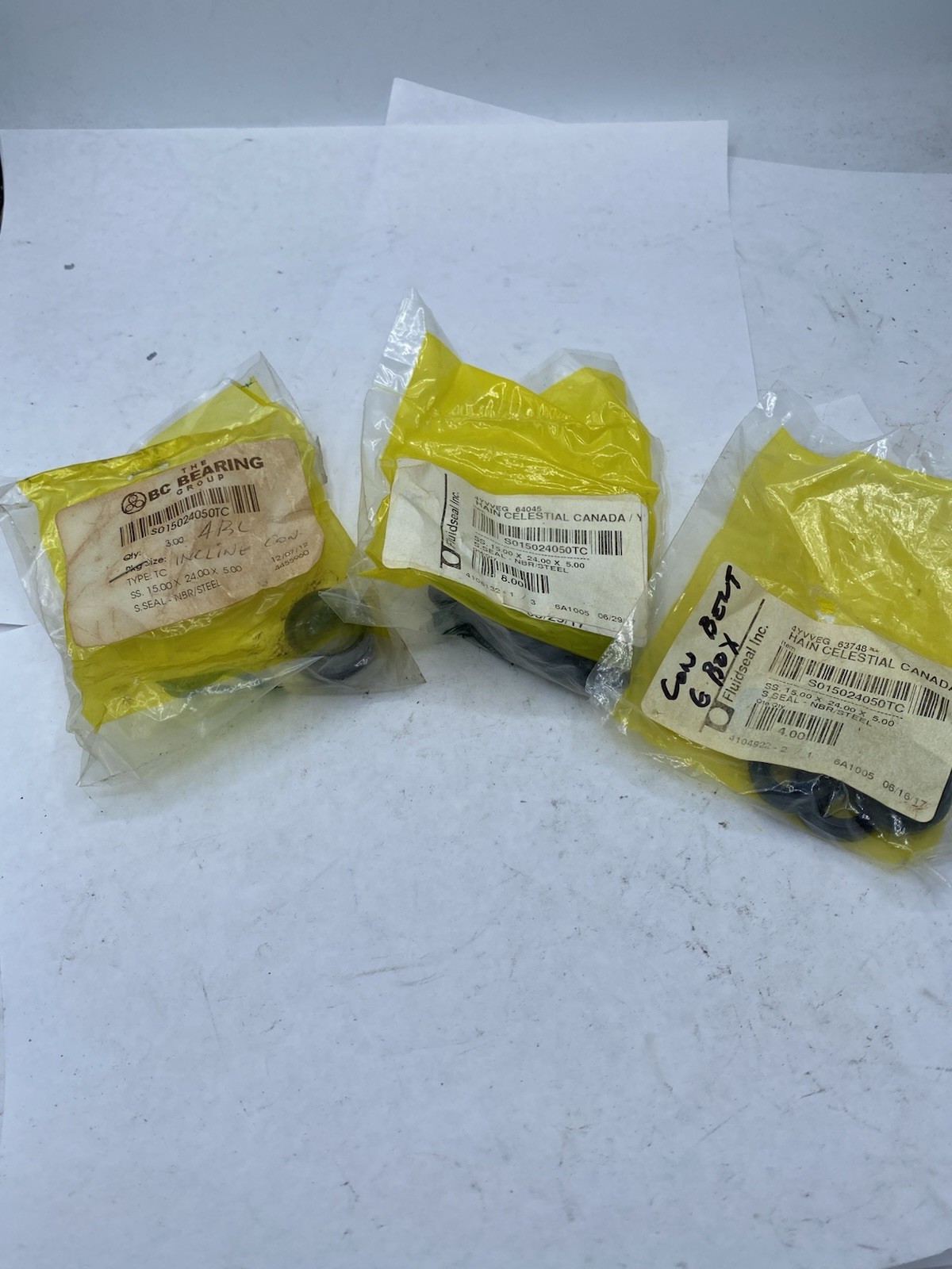 Lot Of 15 FLUIDSEAL Industrial Seals S015024050TC 15.00 x 24.00 x 5.00