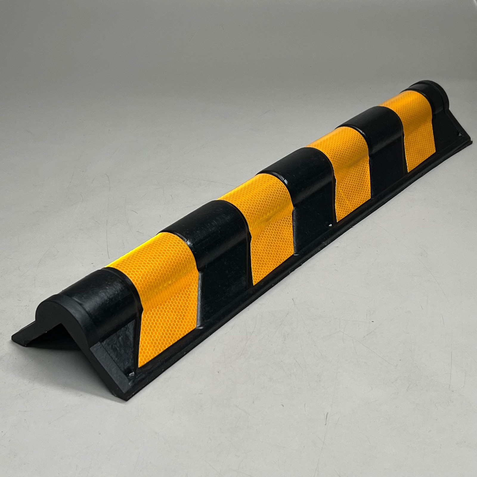 Rubber Corner Guard (10 Pcs) Sz 31″ L x 6.5″ W, Black & Yellow