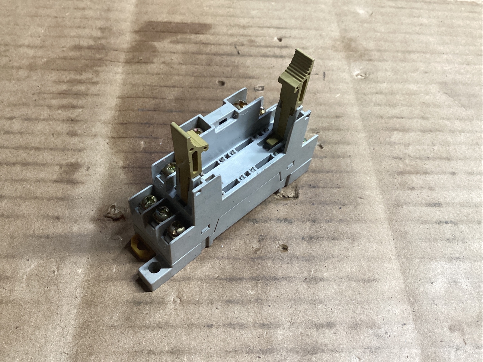 Omron P7SA-10F Relay Socket Base #809M17