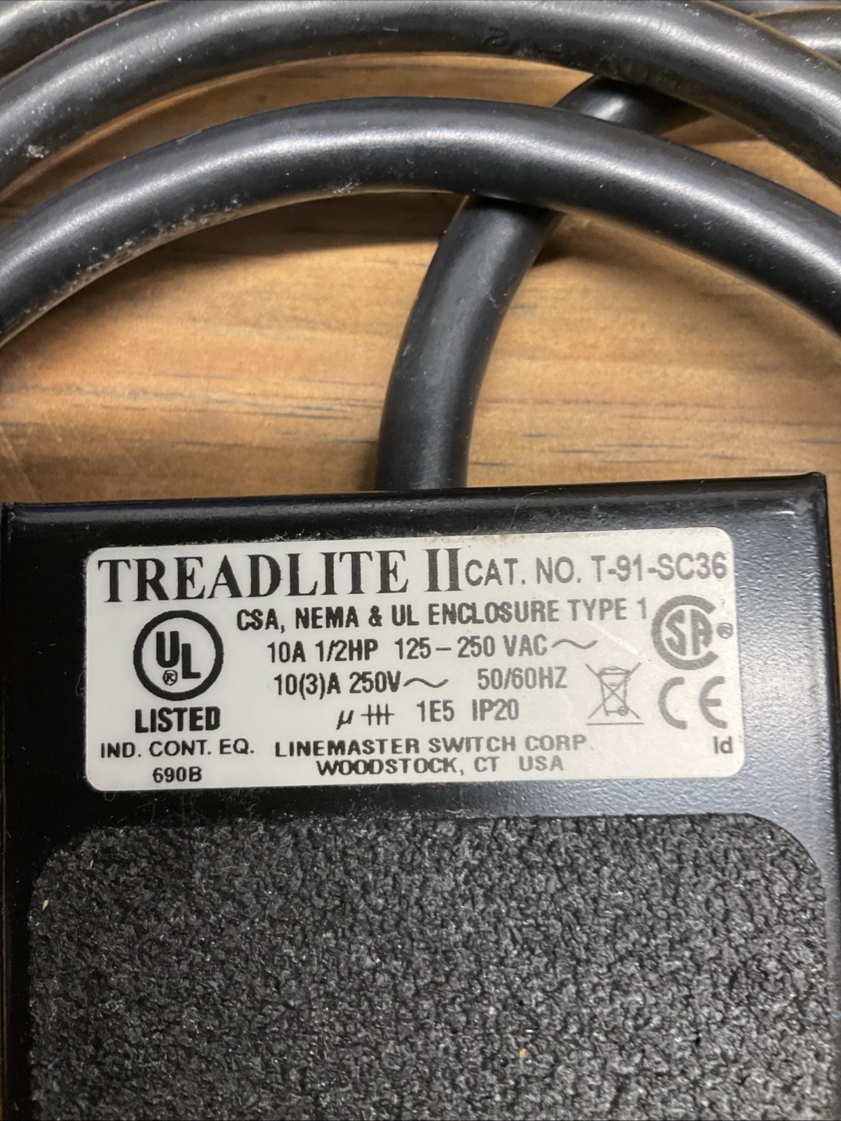 Linemaster Foot Switch T-91-SC36 Foot Operated Pedal Treadlite II