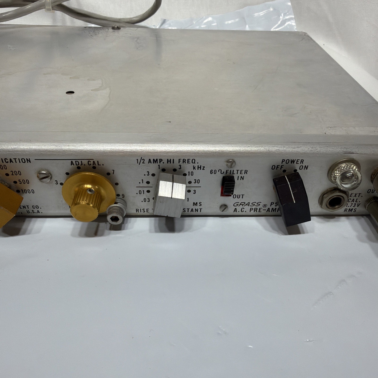GRASS INSTRUMENTS P511J AMPLIFIER MADE IN USA