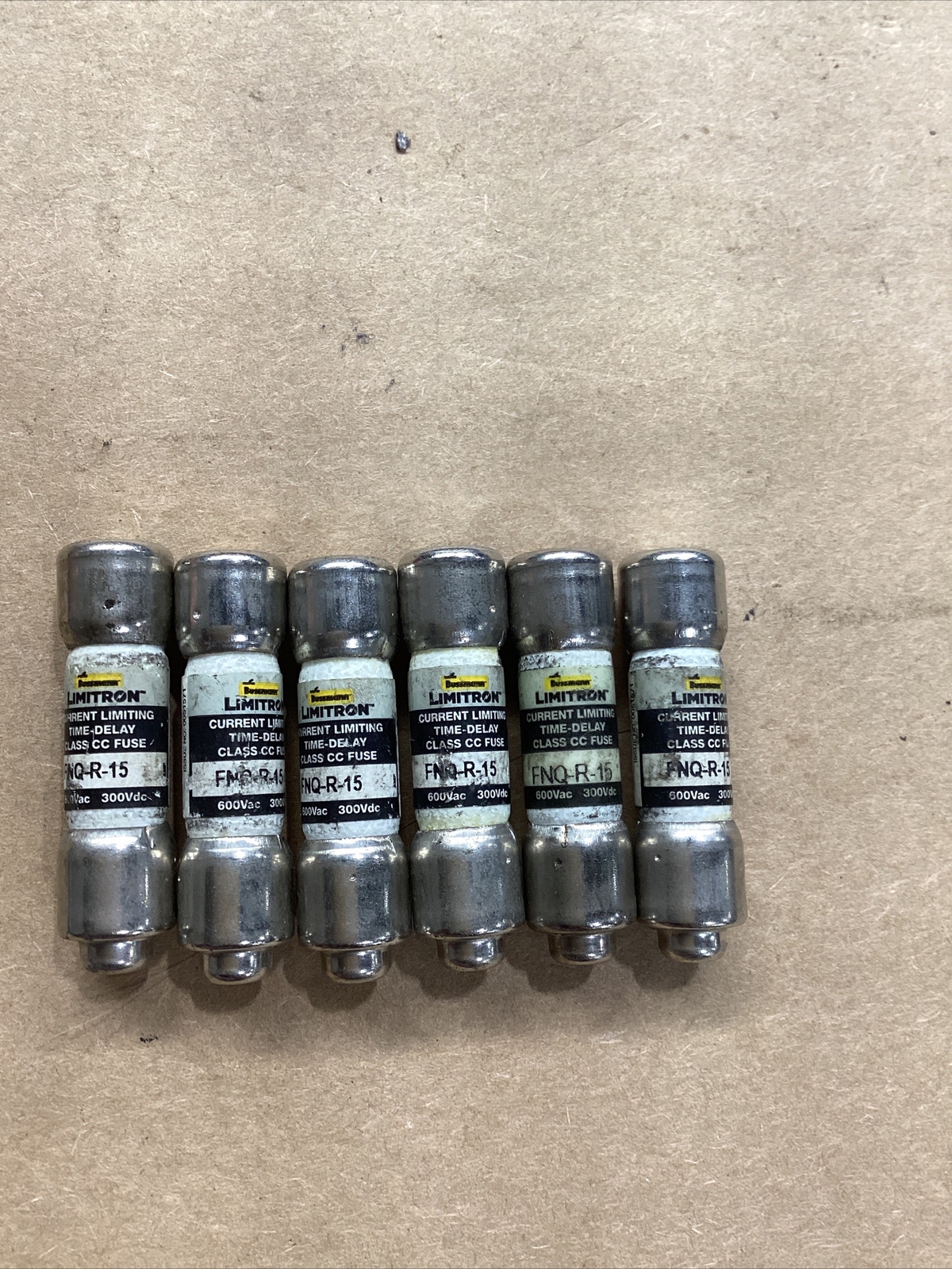 Bussmann Limitron FNQ-R-15 Fuse Lot Of 6 #683I102