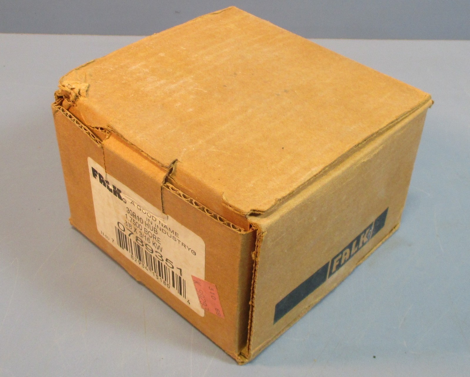 Falk 789351 30R10 Hub 1.750 Bore 3/8 x 3/16 KW Coupler Half NIB