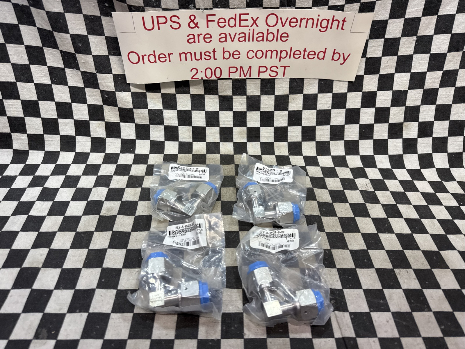 SWAGELOK 6LV-8-WVCR-9-DF, Female Elbow 1/2″ FVCR, Lot Of 4 , SHIPSAMEDAY