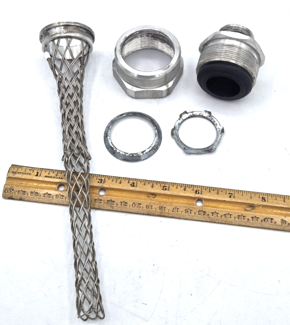 Woodhead 36270N Deluxe Cord Grips Strain Relief 1″ NPT 1.000-1.125″ Cable Dia