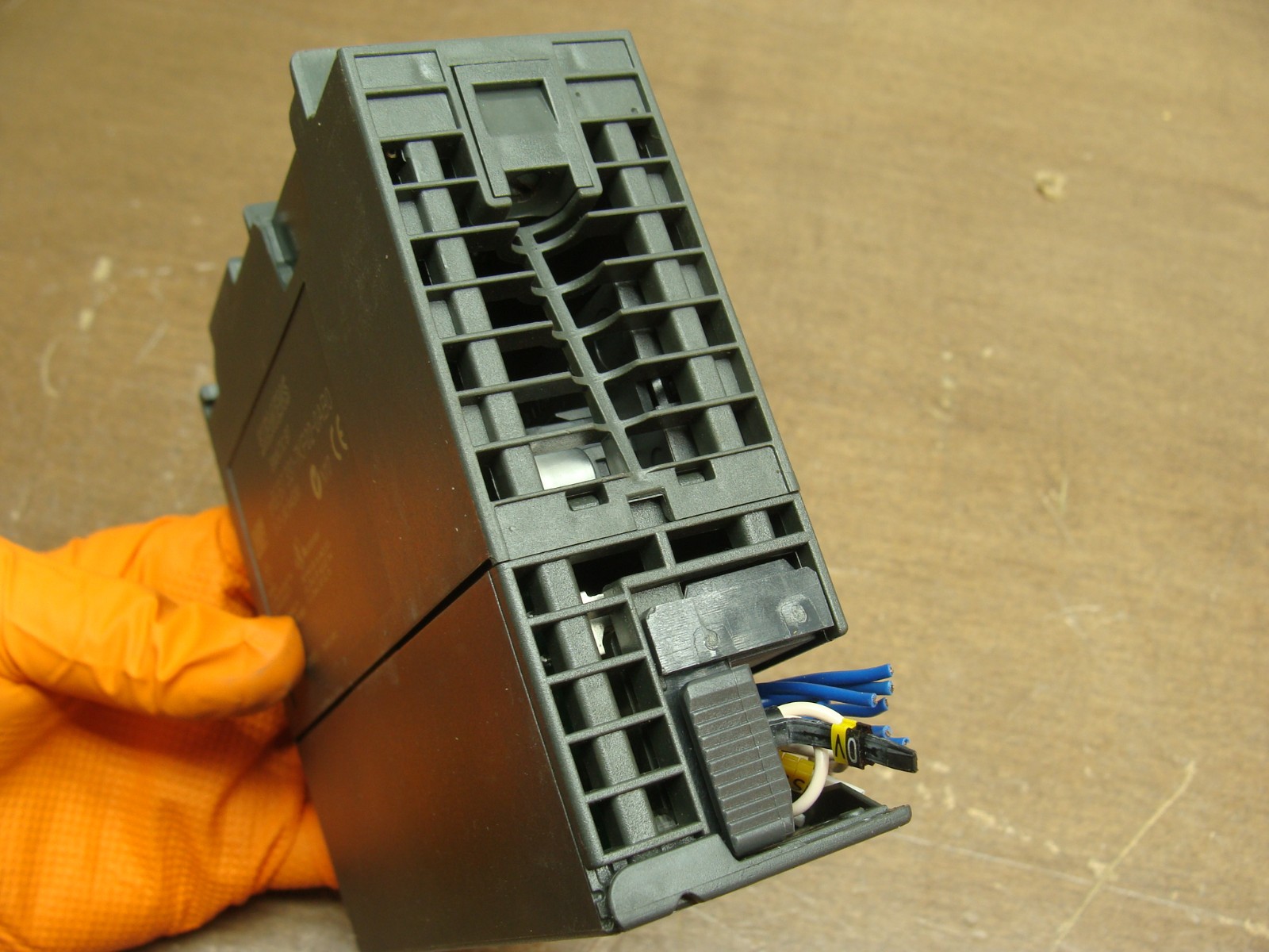 SIEMENS SIMATIC S7-300 ANALOG INPUT MODULE SM331 6ES7 331-7KF02-0AB0