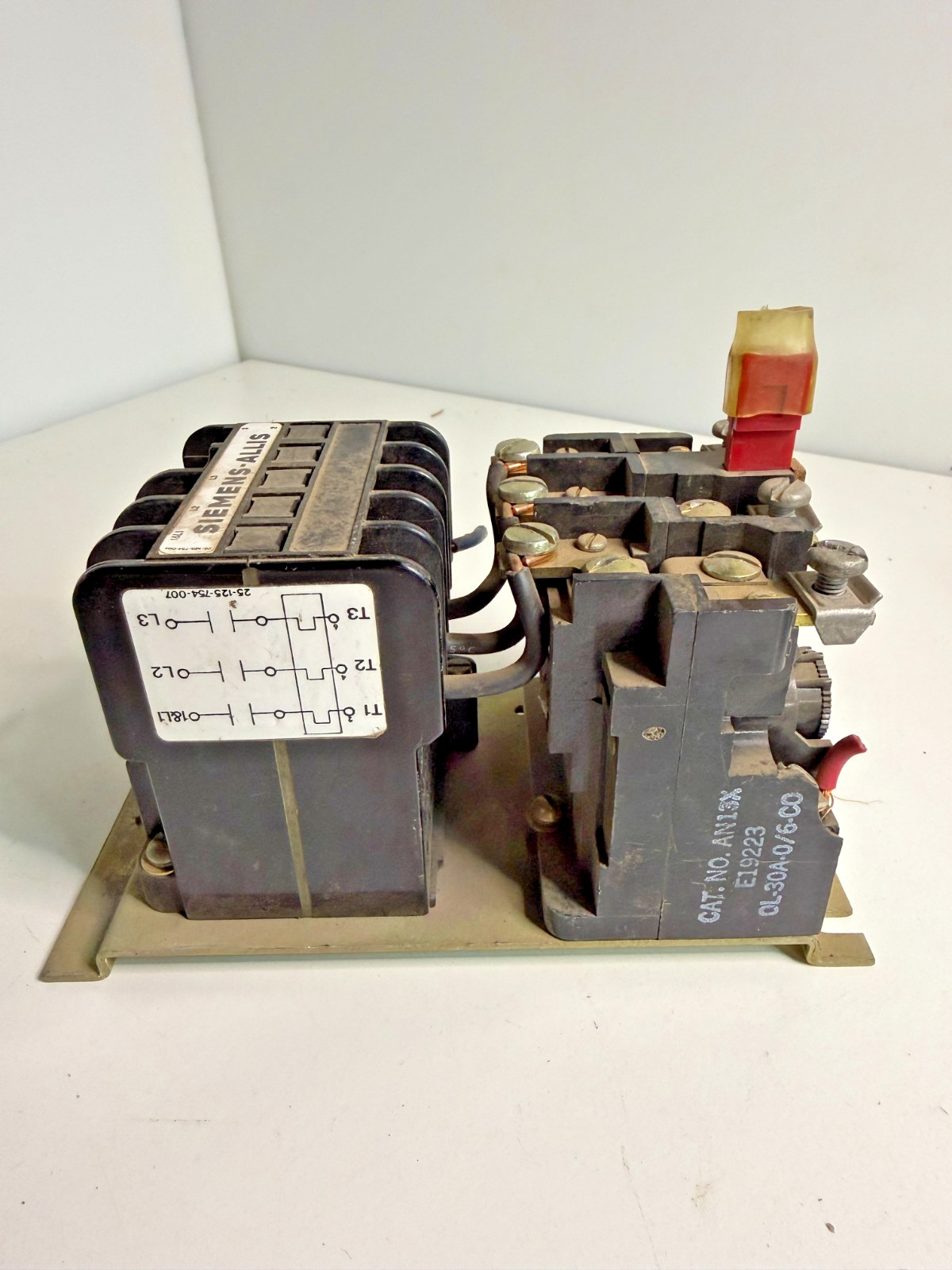 Siemens Allis XL-1DCO H 27 AMP, 600 VAC 3 Poles, AN13X, E19223, Heavy Duty