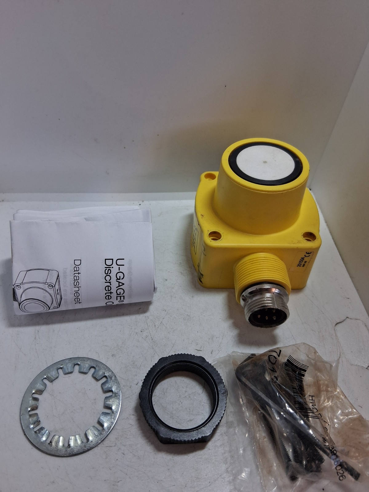 BANNER QT50UDBQ U-GAGE SENSOR 200MM RANGE TO 8M 10-30VDC NPN PNP 5 PIN 02723