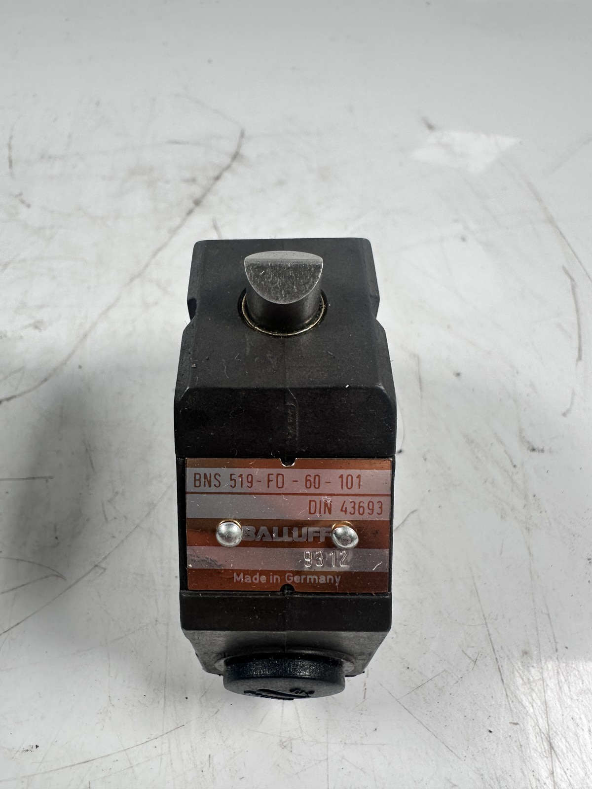 BALLUFF BNS 819-FD-60-101 X 2 Pieces + BNS 519-FD-60-101 X 1 Piece