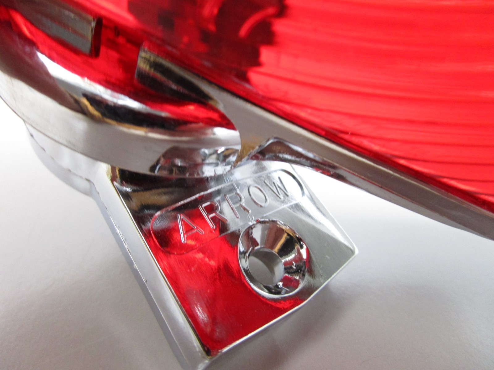Arrow 506-02-322 Double Sided Pedestal Signal Lamp Red / Chrome 506