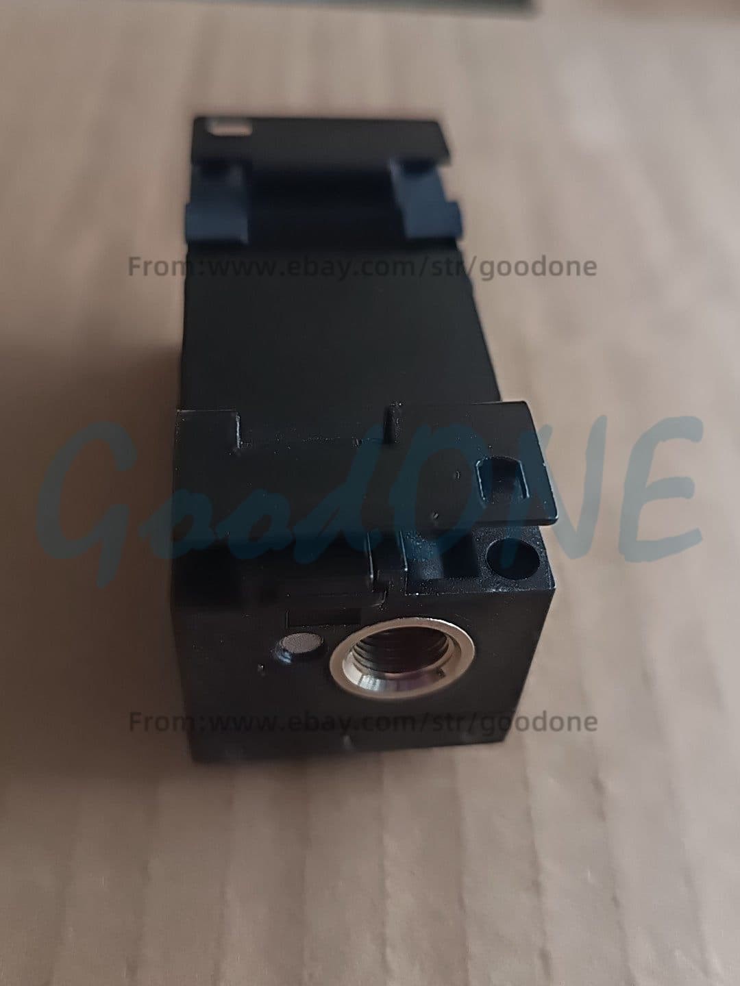 1PC NEW FESTO SDE1-D10-G2-W18-L-P1-M8 Pressure Sensor