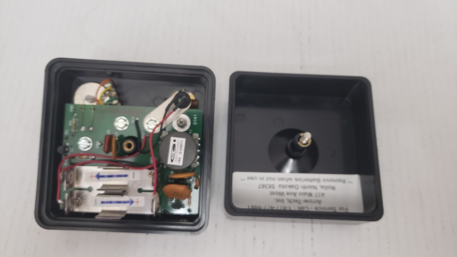 Arrow-Tech 909B Dosimeter Charger