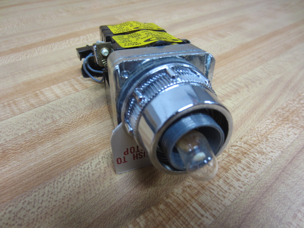 Rees 41150-000 Push Button 41150000 Cracked Housing