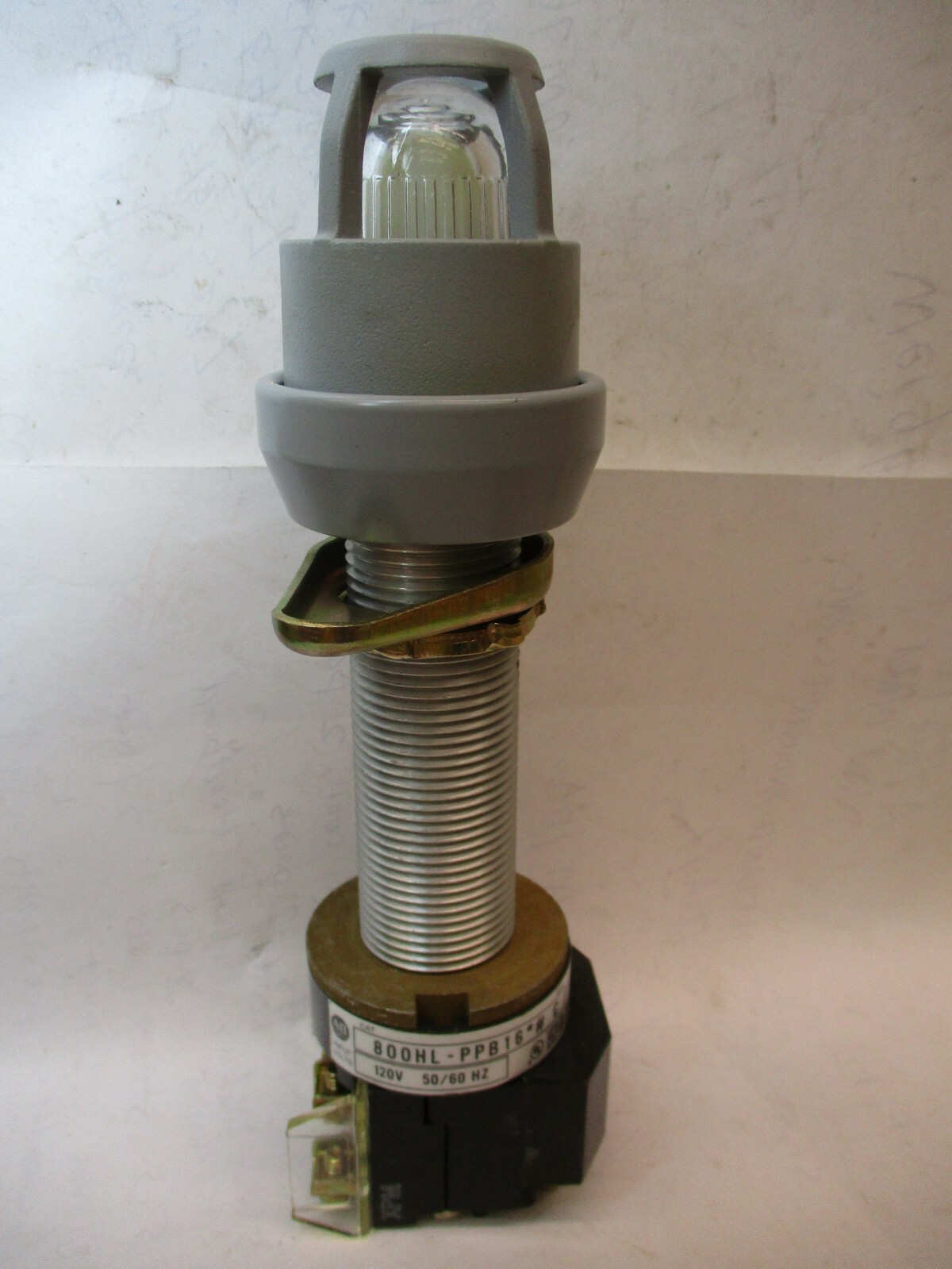 New other Allen-Bradley Push Button 800HL-PPB16 800T-XA Series D A2902DH