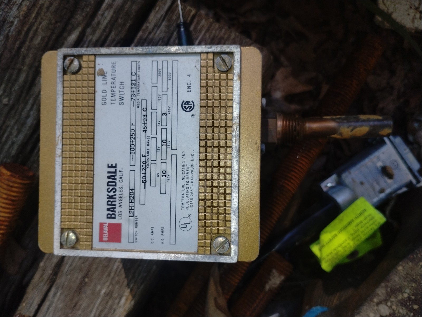 Barksdale L2H-h204 Local Mount Temperature Switch