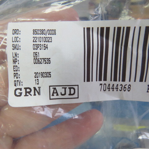 AMPHENOL M85049/38S15N Qty of 2 per Lot Circular MIL Spec Strain Reliefs & Adap