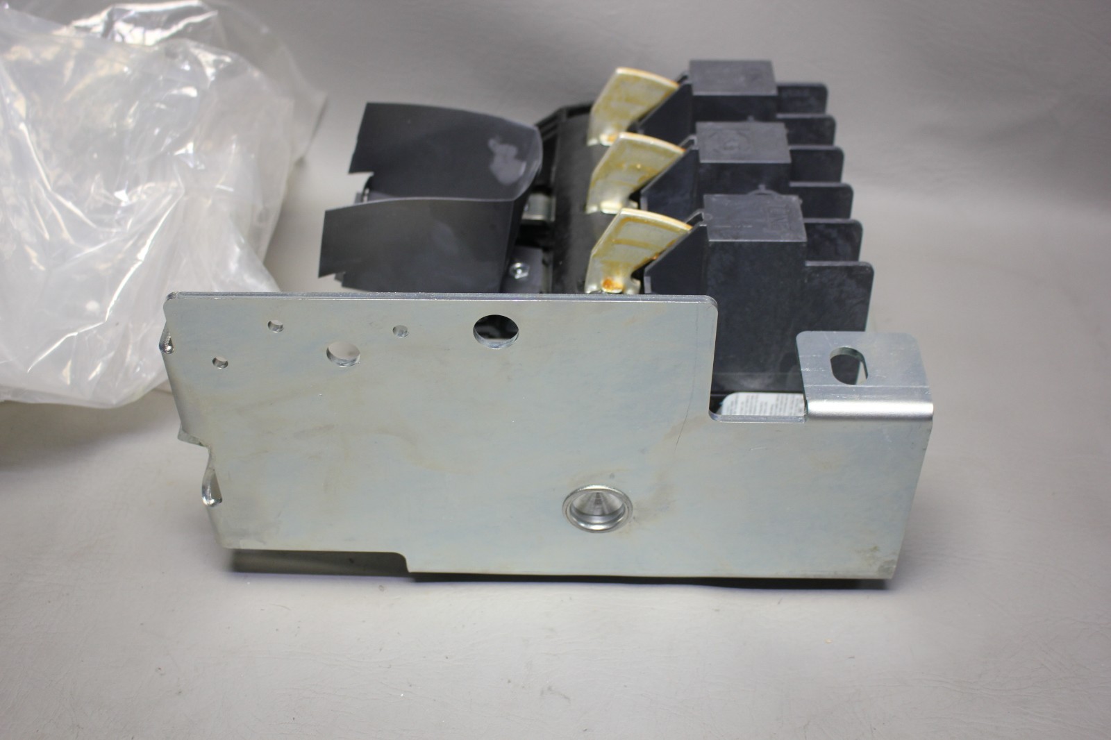NEW ALLEN BRADLEY 400A DISCONNECT SWITCH 1494U-D400 SER. A