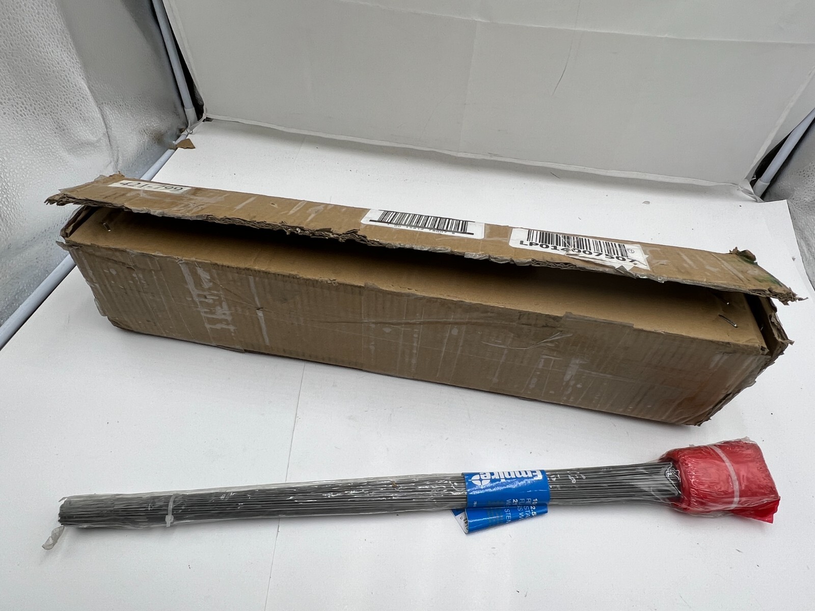 5 Packs of 100 Empire 2.5″ x 3.5″ RED Stake Flags 21″ Stem Factory Part # 78-007