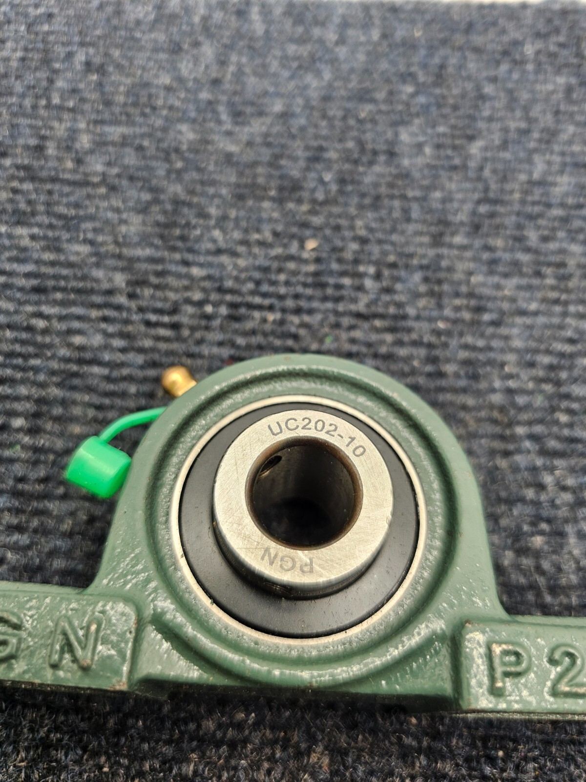 (QTY 2) PGN P202 /UC202-10: BLOCK BEARING 5/8″ BORE CAST IRON CAGE