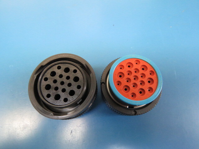 DEUTSCH HDP26-24-19SE Qty of 1 per Lot 19 Position Circular Connector Plug Hous