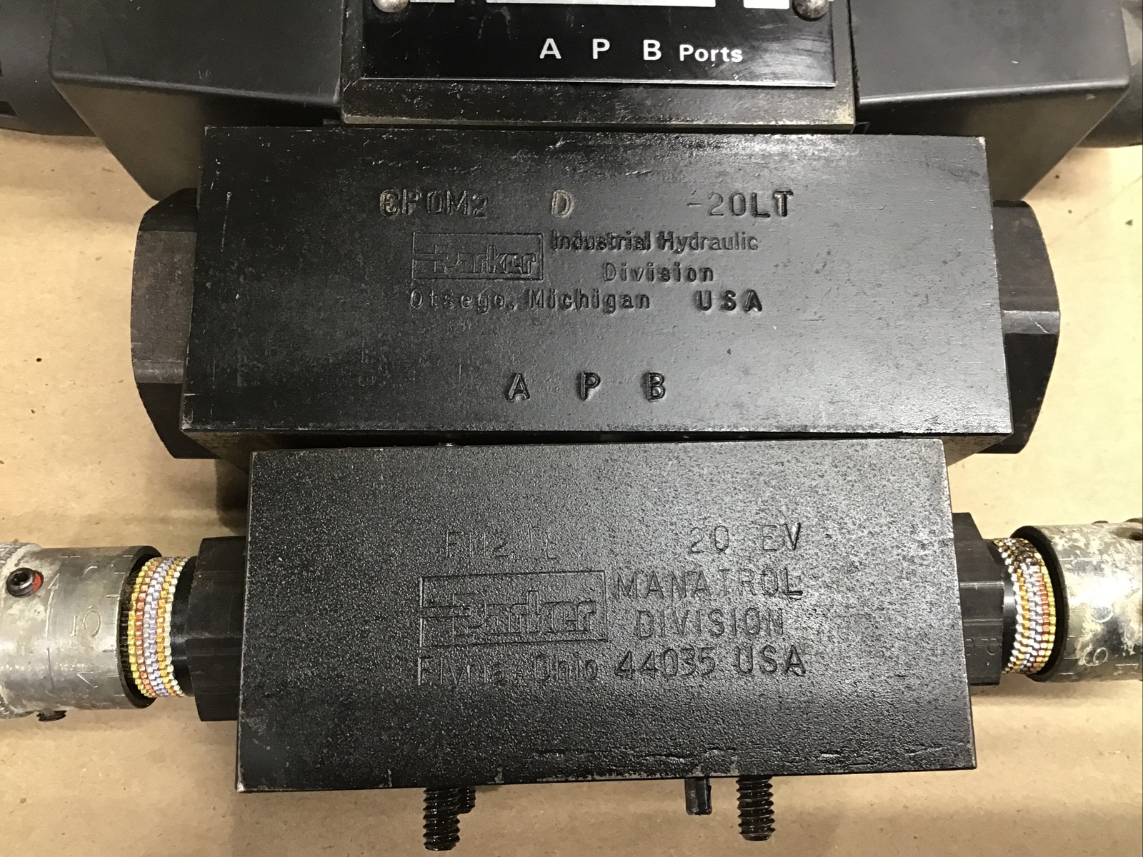 PARKER D1VW4CY 50 SOLENOID VALVE 120V CP0M2 D-20LT FM2 D -20EV #55C22PR4