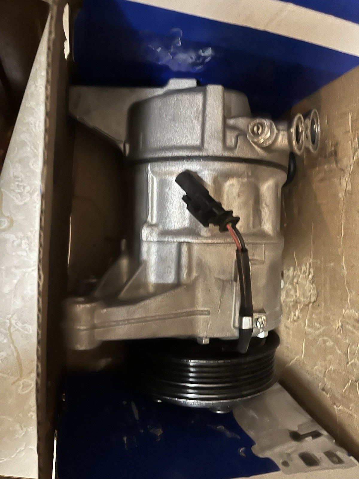 OPEN BOX MURRAY FOUR SEASONS A/C COMPRESSOR 98586 READ DESCRIPTION