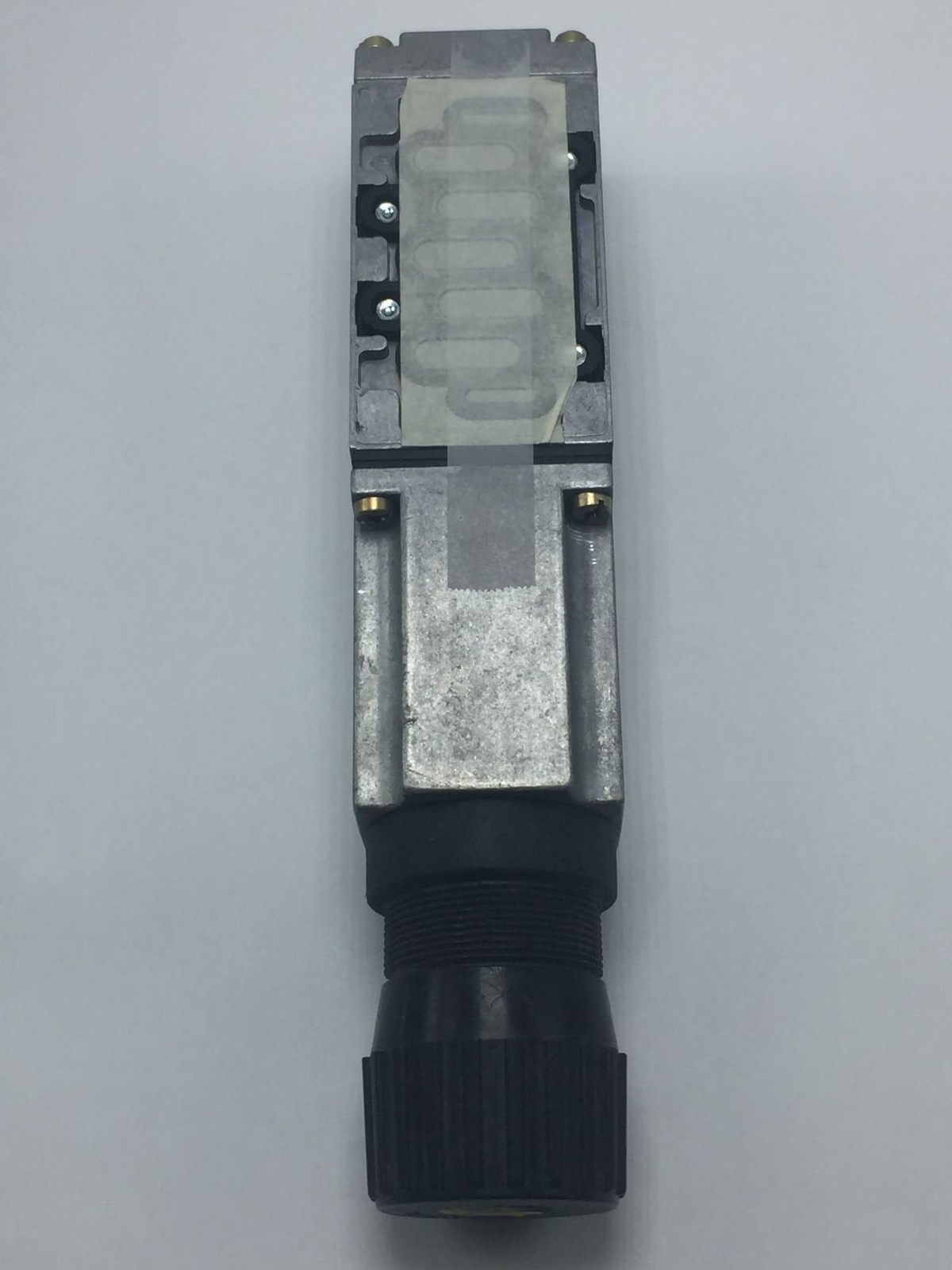 Festo LR-ZP-A-D-2 INTERMEDIATE PRESSURE REGULATOR PLATE 12BAR 174PSI PN# 35970