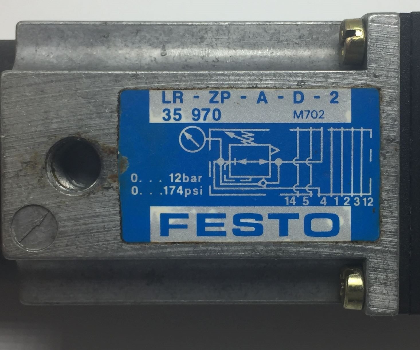 Festo LR-ZP-A-D-2 INTERMEDIATE PRESSURE REGULATOR PLATE 12BAR 174PSI PN# 35970