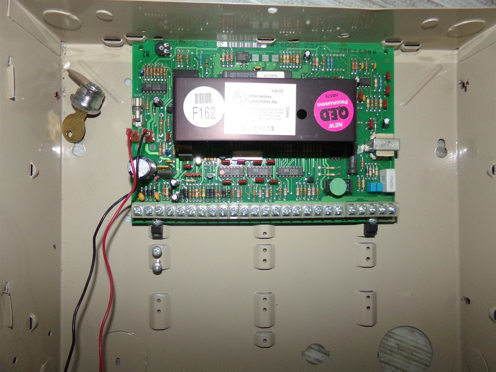 First Alert AD 937225 N5719V1 2/96 Metal Alarm Enclosure Box *FREE SHIPPING*