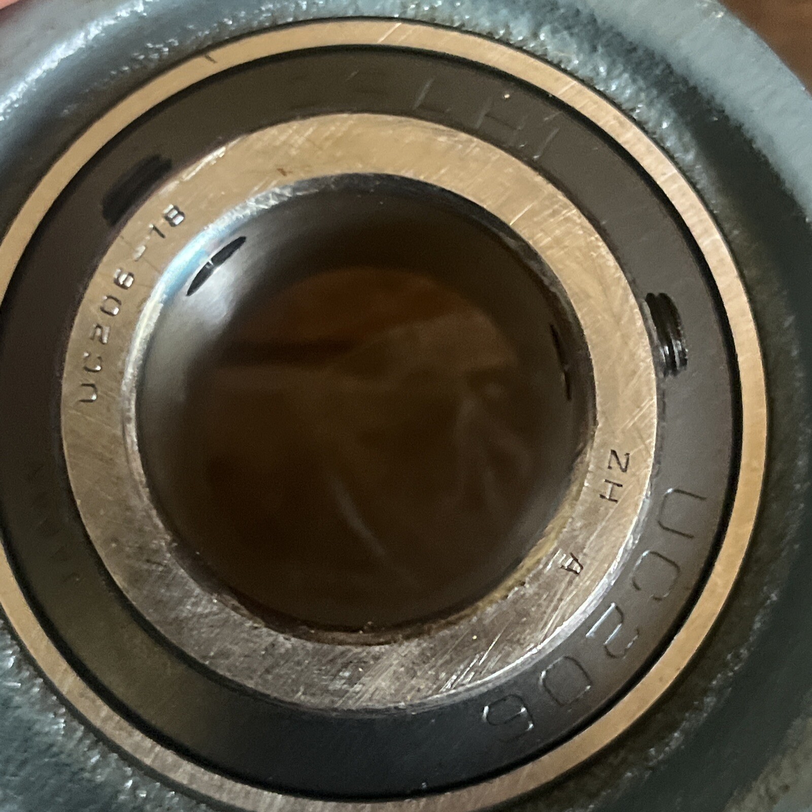 NOS AMI PILLOW BLOCK BEARING UC206-18 P206