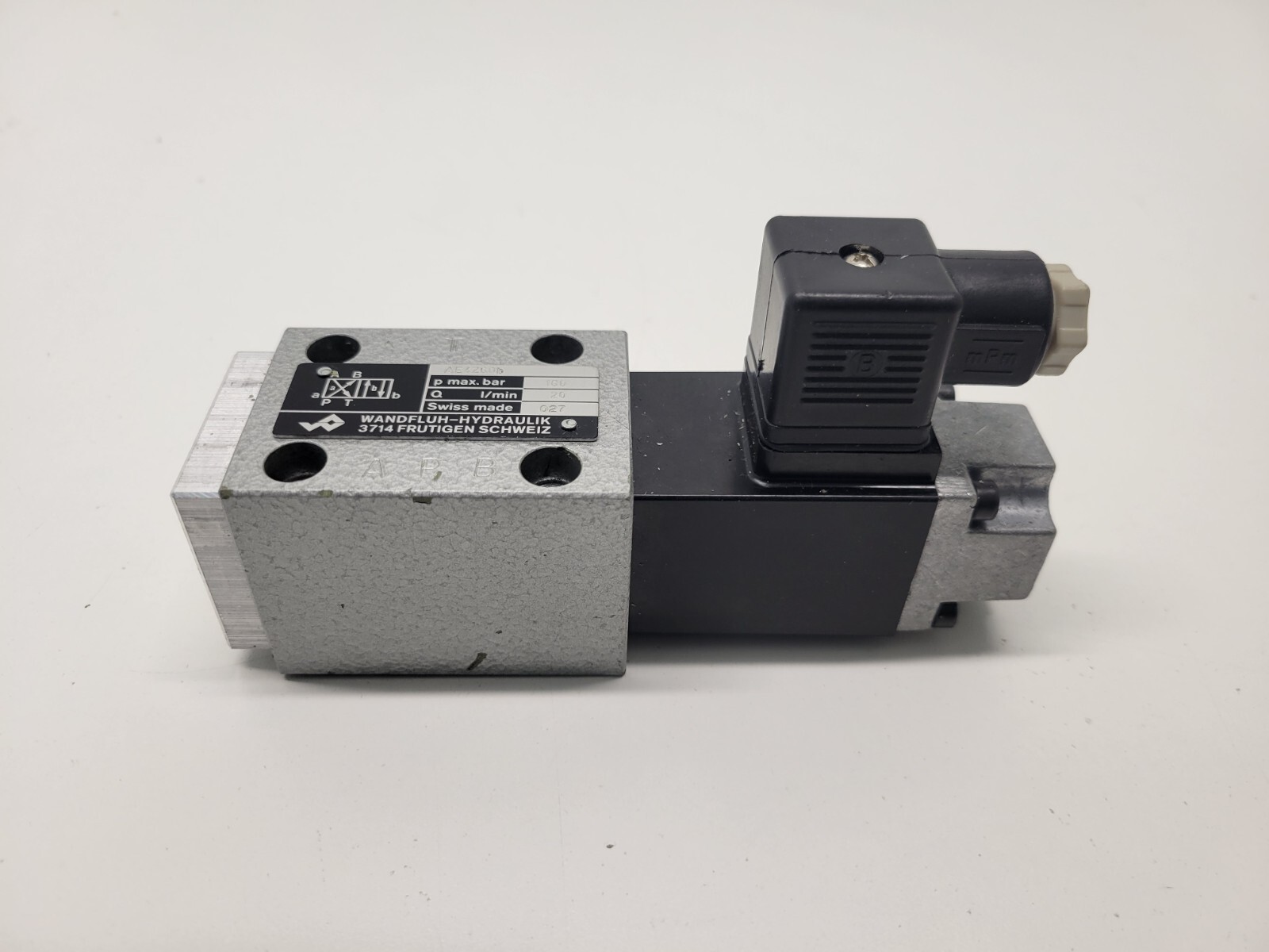 NEW OLD STOCK! WANDFLUH HYDRAULIC VALVE AE4Z60