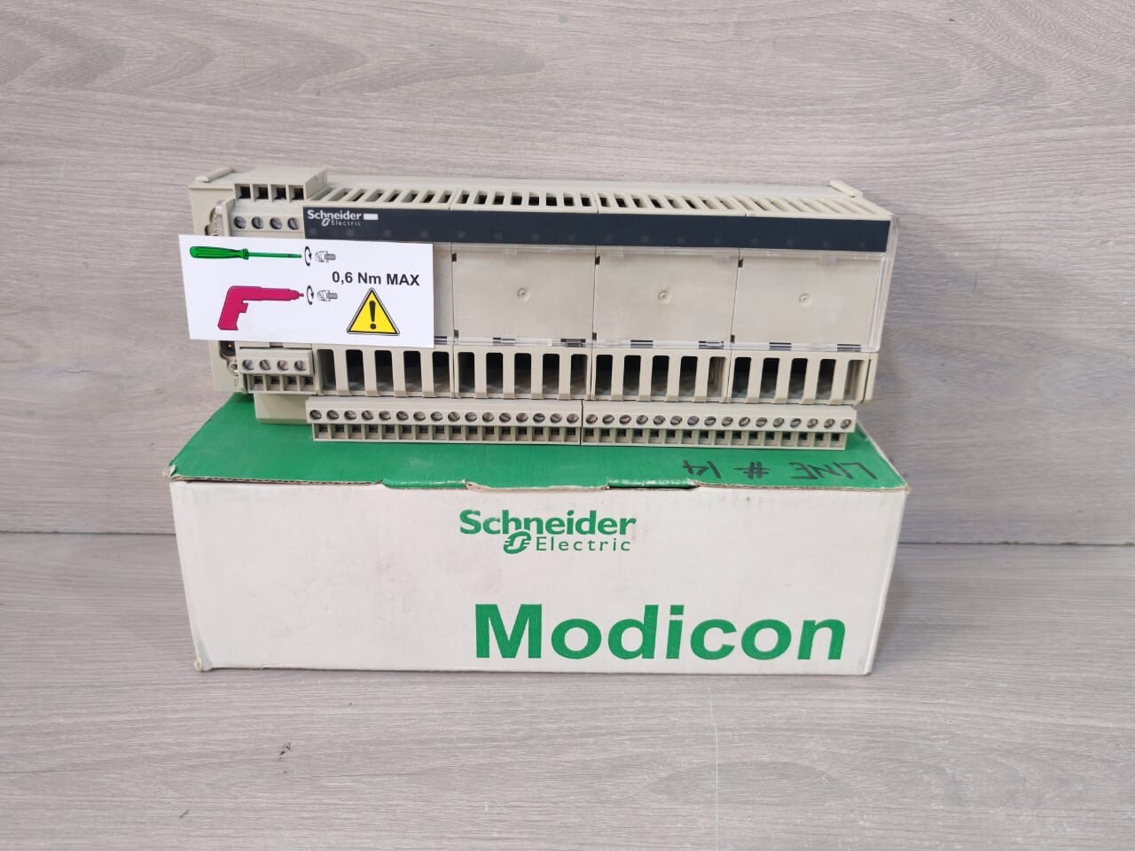 SCHNEIDER ELECTRIC MODICON ABE7-CPA31 PV:01