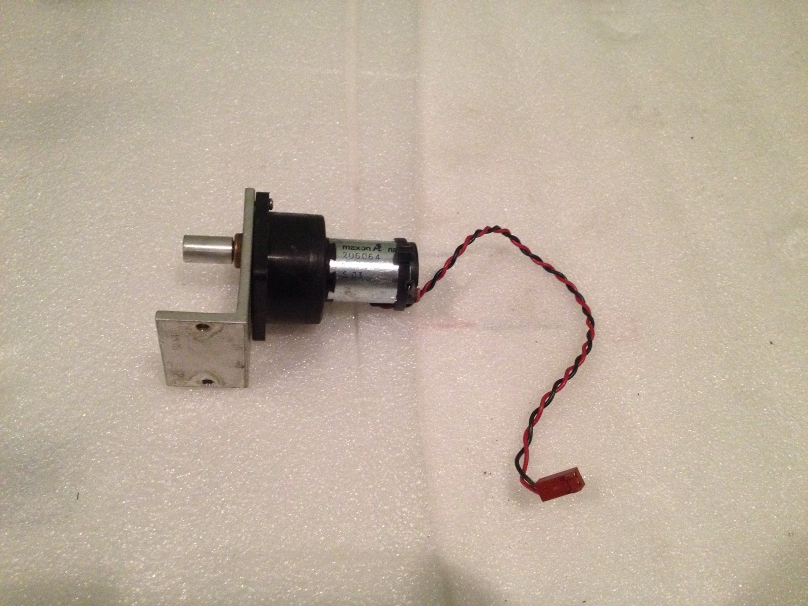 WARRANTY MAXON MOTOR ENCODER 206064 S 03 SWISS MADE WITH BRACKET